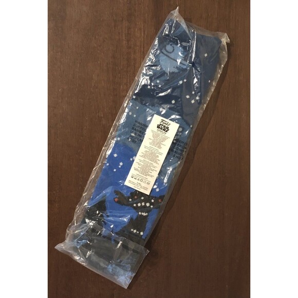 Funko Star Wars Smuggler's Bounty Endor Socks NEW Exclusive Collectible Sci-Fi - Picture 2 of 3